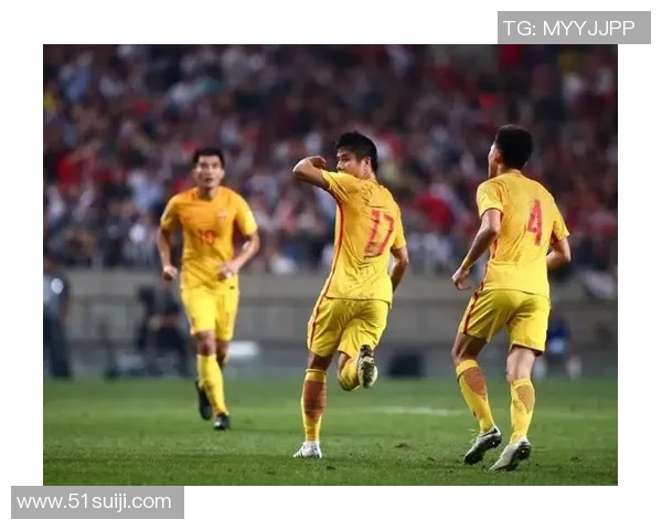 篮球巨星征战赛场背后的奋斗历程与荣耀时刻解析